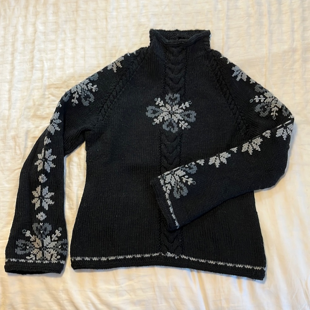 Dale of Norway wool turtleneck sweater size S/M